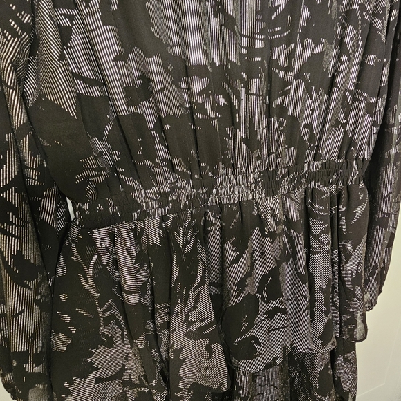 Lane Bryant Graphic Floral Black GrayKnee Length Tiered Dress Sz 14/16 NWT - Picture 3 of 15